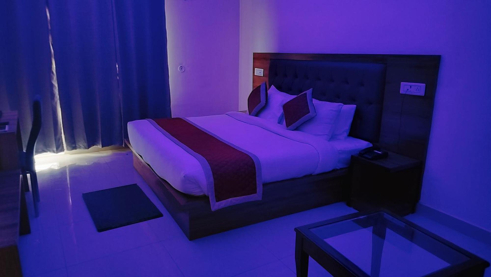 Hotel Binwa View Baijnāth Buitenkant foto
