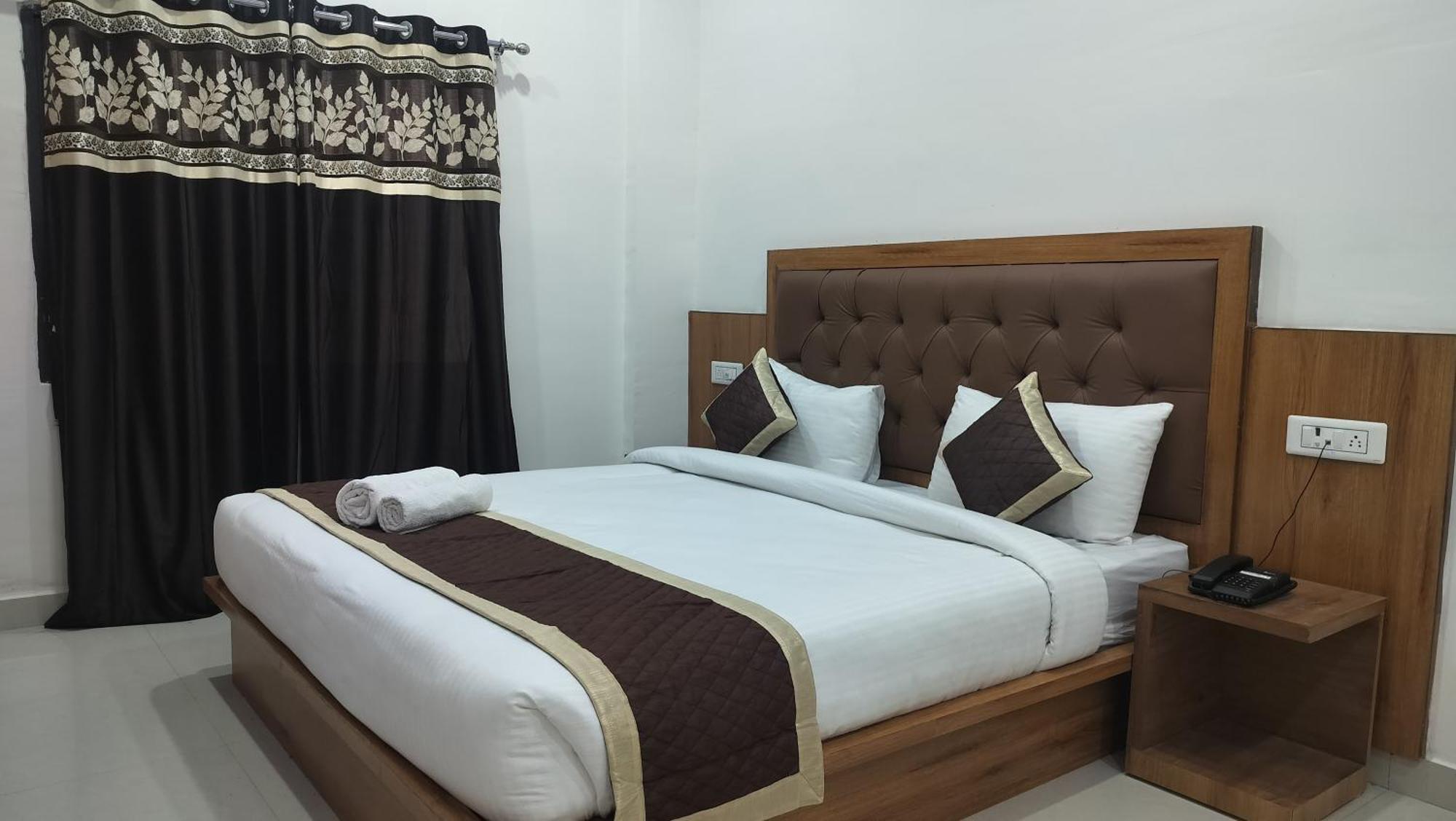 Hotel Binwa View Baijnāth Buitenkant foto
