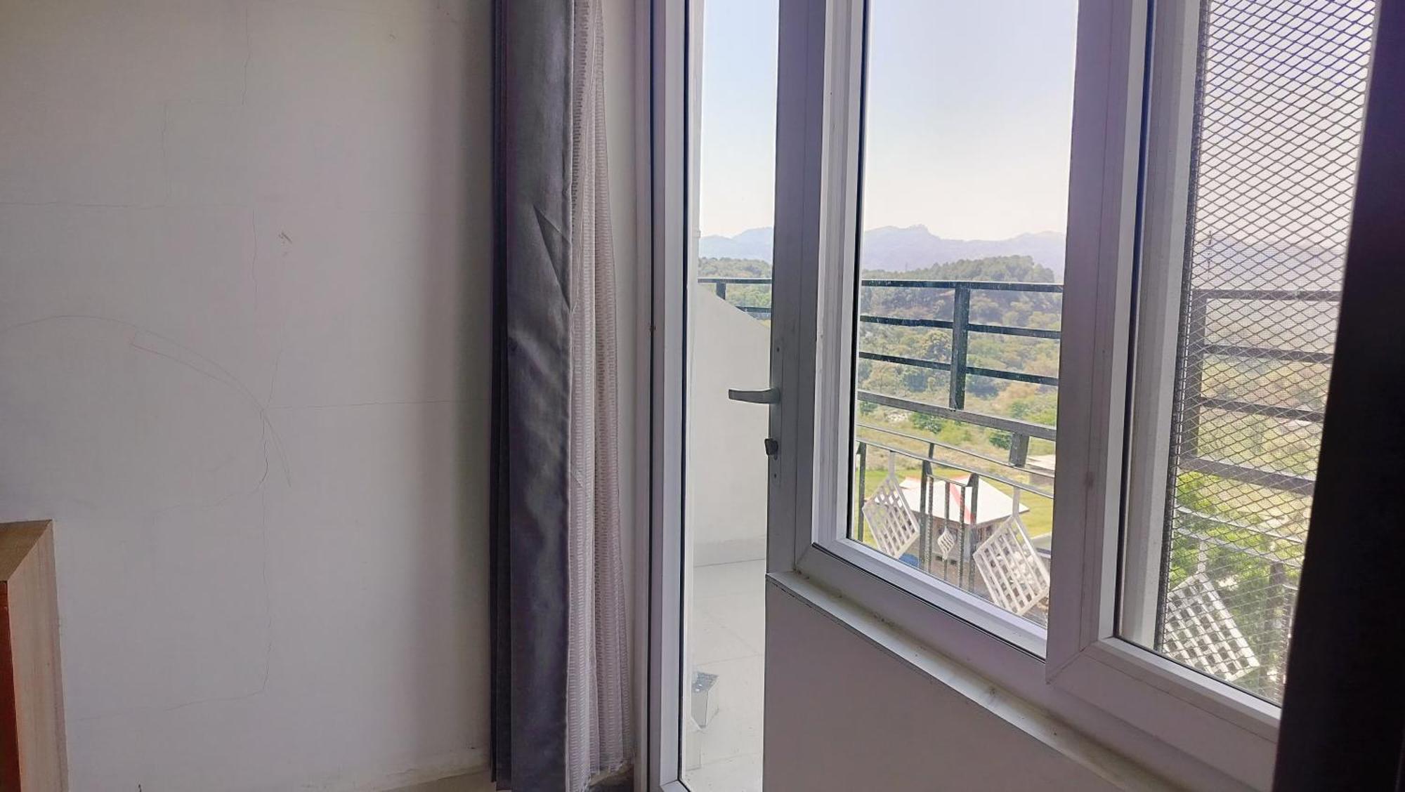 Hotel Binwa View Baijnāth Buitenkant foto