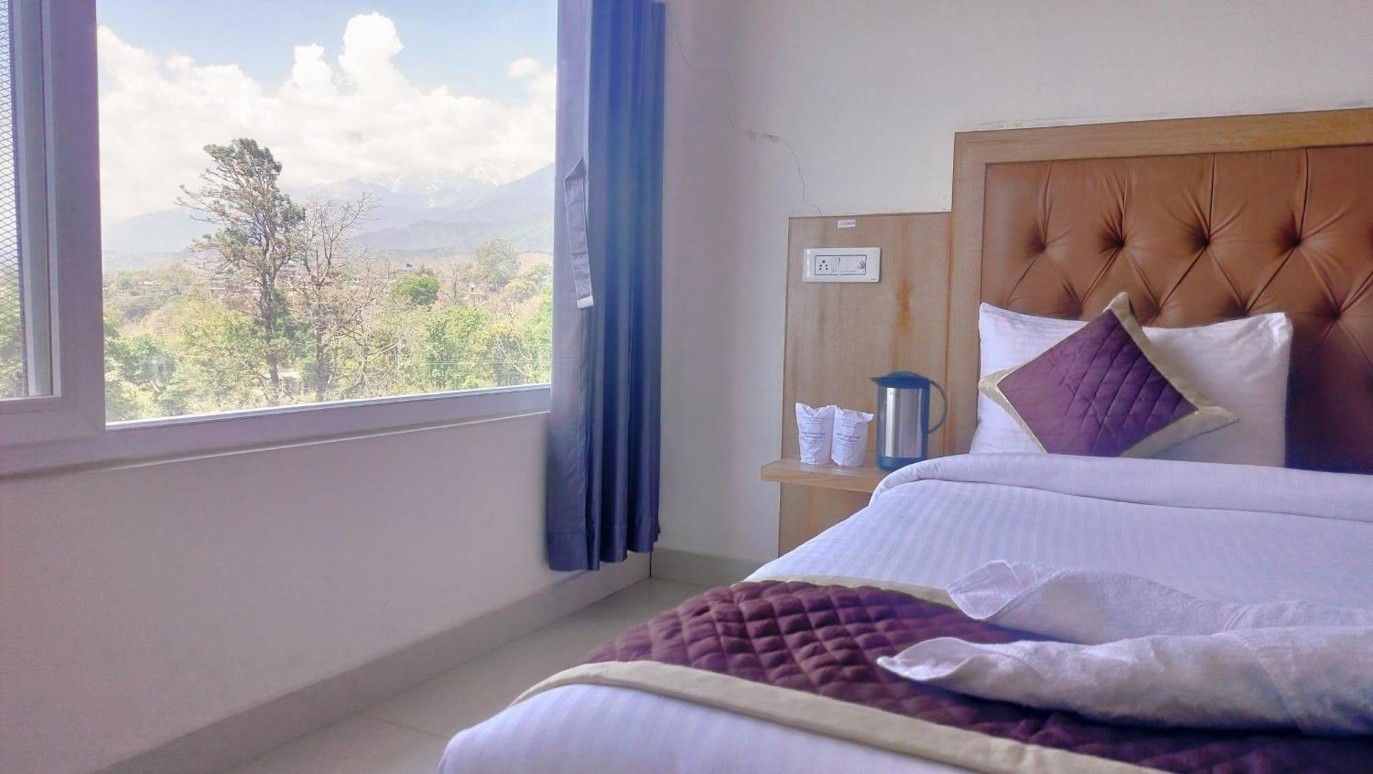 Hotel Binwa View Baijnāth Buitenkant foto