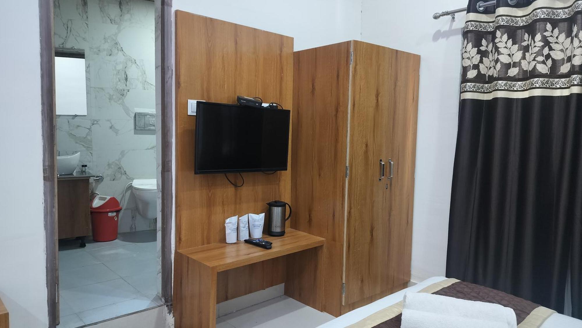 Hotel Binwa View Baijnāth Buitenkant foto
